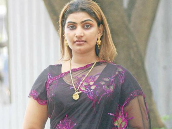 ചൊല്പ്പടിയില്