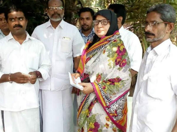 സംസ്ഥാന നേതാവാണ്