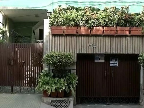 കഴുത്ത് മുറിച്ചു