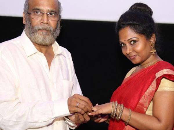 ഏകാന്ത ജീവിതത്തിലേക്ക്