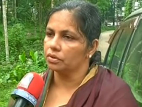 കൈക്കൂലി ചോദിച്ചു