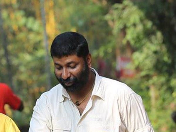 മനസ്സില് കുഷ്ഠം ബാധിച്ച ശുംഭന്