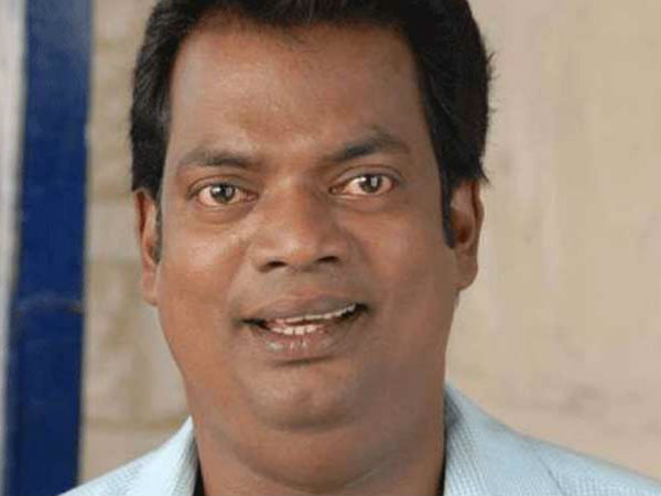 പിഎം മനോജും രംഗത്ത്