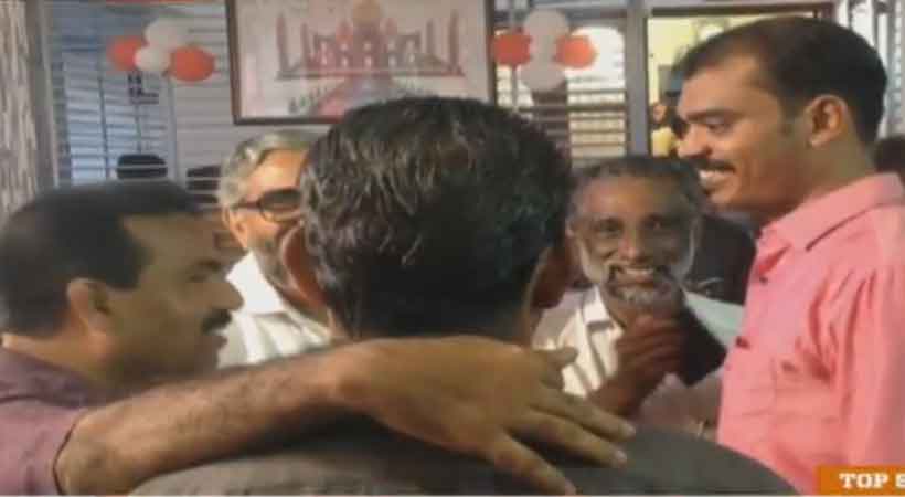 കൂടുതൽ നേതാക്കൾ