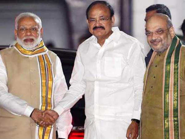 നാമനിർദേശപത്രിക സമർപ്പിച്ചു