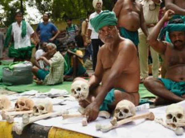 തമിഴ് നാട് സർക്കാരിനെതിരെ ജനങ്ങൾ