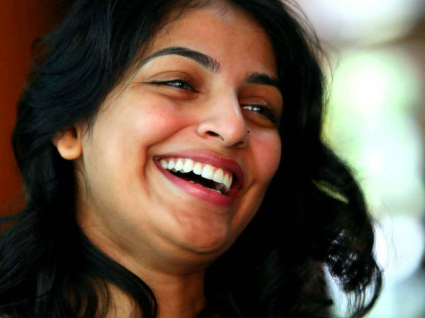 എപ്പോഴും വിവാദങ്ങൾ