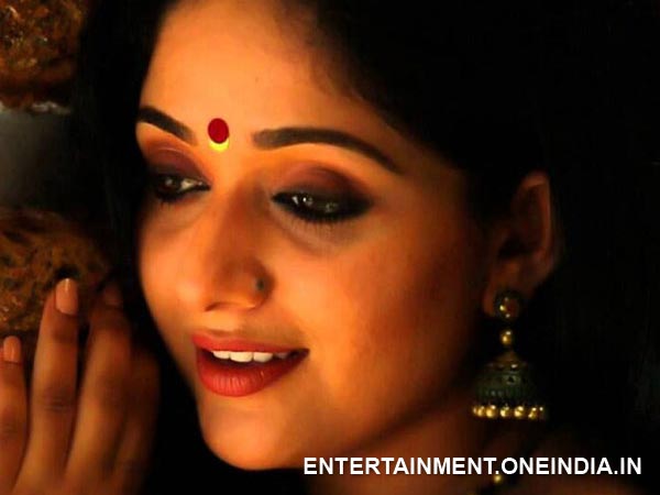 കാവ്യ മാധവൻ മലയാളത്തിൽ