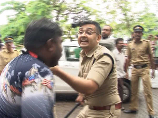 കമ്മീഷണറെ കുടുക്കിയ മിടുക്കന്