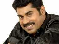 സുരാജ് 3 സിനിമകളില്‍ നായകനാവുന്നു