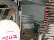 റെയ്ഡുകള്‍ നടത്തി അരിവില കുറയ്ക്കാന്‍ സര്‍ക്കാര്‍