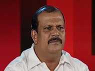 പീസിയുടെ വിപ്പ് വേണ്ട:കോണ്‍ഗ്രസിന് പ്രത്യേക വിപ്പ്