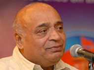 വീരന്റെ പാര്‍ട്ടിയും പിളര്‍പ്പിലേക്ക്?