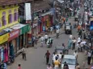 മിഠായി തെരുവില്‍ തീപിടിച്ചതോ... അതോ തീ പിടിപ്പിച്ചതോ