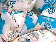 മില്‍മ പാലില്‍ ചത്ത പാറ്റയെ കണ്ടെത്തി