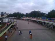 ബസ്സില്ല, കടകളും ഹോട്ടലുകളുമില്ല; ബന്ദില്‍ നിശ്ചലമായി ബെംഗളൂരു!