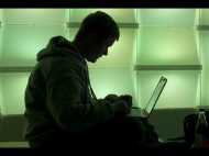 ഉച്ചഭക്ഷണ സമയത്ത് അശ്ലീലം കാണാം..കോടതിയും പറഞ്ഞു