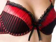 ബുളളറ്റിനെ തടുക്കാന്‍ കഴിയുന്ന 'ബ്രാ'യോ!! 41 കാരിയുടെ ജീവന്‍ രക്ഷിച്ച കഥ കേള്‍ക്കണ്ടേ...