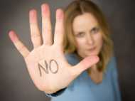 'ഒന്നു നിര്‍ത്താമോ സുഹൃത്തേ ഈ കത്തിയടി' എന്ന് പറയാതെ പറയാനുള്ള 9 മാര്‍ഗങ്ങള്‍!!