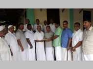 ഫൈസലിന്റെ കുടുംബത്തിനുള്ള പെന്‍ഷന്‍ തുക നാട്ടിലെ സഹായ സമിതിക്ക് കൈമാറി