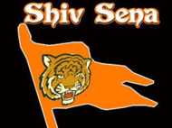 പിള്ളേരെ സദാചാരം തല്ലിപ്പഠിപ്പിക്കാനെത്തിയ ശിവസേനക്കാരന്‍ സ്ത്രീപീഡനക്കേസിലെ പ്രതി..!!