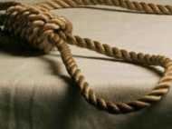 മെലിഞ്ഞ ശരീരം, പെണ്ണുങ്ങളുടെ ശബ്ദം, എഞ്ചിനീയറിംഗ് വിദ്യാർത്ഥി ആത്മഹത്യ ചെയ്തു !!