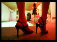 മസാജ് പാര്‍ലറുകള്‍ക്ക്   വേണ്ടത് ലൈംഗിക അടിമകളെ:  ബെംഗളൂരുവിലും മുംബൈയിലുമെത്തുന്നത് തായ് വനിതകള്‍!