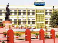 കന്യകയ്ക്ക് പകരം അവിവാഹിത !!!  ഇന്ദിരാഗാന്ധി മെഡിക്കൽ സയൻസിലെ വിവാദ അപേക്ഷഫോമിൽ മാറ്റം !!