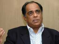 'കട്ട് 'പറഞ്ഞ് വിവാദത്തിലായ നിഹലാനിയെ സർക്കാർ 'കട്ട്' ചെയ്തു!! പ്രസൂൺ ജോഷി സെൻസർ ബോർഡ് അധ്യക്ഷൻ!!