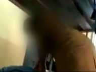 പോലീസ് സ്റ്റേഷനിൽ വെച്ച് മേലുദ്യോഗസ്ഥന് വനിതാ പോലീസിന്റെ വക തിരുമ്മൽ... വീഡിയോ വൈറൽ!!