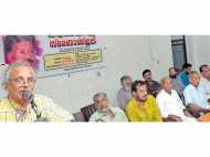 സർഗാത്മകതയുടെ ധിക്കാരം പ്രകടിപ്പിച്ച എഴുത്തുകാരനായിരുന്നു പുനത്തിൽ കുഞ്ഞബ്ദുള്ളയെന്ന്  എം മുകുന്ദൻ