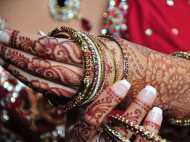 എളുപ്പം വിവാഹം നടക്കണോ?  കിടപ്പുമുറിയ്ക്ക് ഈ നിറങ്ങള്‍ നല്‍കിയാല്‍ മതി, പിങ്കും മഞ്ഞയും പറയുന്നത്!