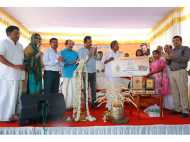 രാഷ്ട്രീയം മാറ്റിവച്ച് എല്ലാവർക്കും ഗ്യാസ് കണക്ഷൻ ലഭ്യമാക്കണം: സുരേഷ് ഗോപി എംപി