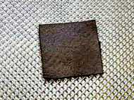 വീടുകളിലെ കറുത്ത സ്റ്റിക്കറിന് പിന്നിൽ സിസിടിവി കച്ചവടക്കാരോ? സ്റ്റിക്കർ പതിവെന്ന് ഗ്ലാസ് വ്യാപാരികൾ