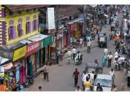 ഗോഡൗണുകള്‍ തകര്‍ത്ത് ഗുജറാത്ത് സ്ട്രീറ്റ് നവീകരിക്കില്ല: കലക്റ്റര്‍