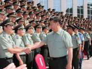 ഇനി ഈ കണ്ണട വെച്ചാല്‍ മതി; ആള്‍ക്കൂട്ടത്തിലെ ക്രിമിനലുകളെ പോലീസിന് നിഷ്പ്രയാസം കണ്ടെത്താം