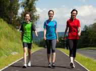 നടത്തത്തിനൊപ്പം കൈ ക്രിയകള്‍ ഉണ്ടോ? എങ്കില്‍ അറിയാം നടത്തം പറയുന്ന നിങ്ങളുടെ സ്വഭാവം!!