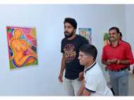 വൈകല്യത്തെ തോല്‍പ്പിച്ച വര; പ്രശംസ പിടിച്ചുപറ്റി ഷൈന്‍ സെബാസ്റ്റ്യന്റെ ചിത്രപ്രദര്‍ശനം