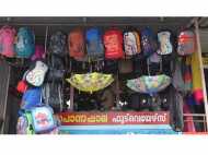 സജ്ജീവമാകാതെ  സ്‌കൂള്‍ വിപിണി: കച്ചവടക്കാര്‍ പ്രതിസന്ധിയില്‍