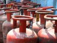 ഉപഭോക്താവിനോട് മോശം പെരുമാറ്റം: ഗ്യാസ് ഏജൻസി നഷ്ടപരിഹാരം നൽകണം