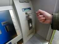 324 ബാങ്ക് ശാഖകളും 423 എടിഎമ്മുകളും പ്രളയം വിഴുങ്ങി; ലോക്കറുകളിലും വെള്ളംകയറി...കണക്കെടുപ്പ് തുടങ്ങി