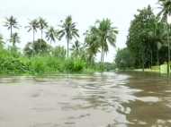 കണിച്ചുകുളങ്ങര ദുരിതാശ്വാസ ക്യാംപില്‍ 1500 പേര്‍ ഓണസദ്യയുണ്ണും: ക്യാമ്പിലുള്ളത് 750 പേര്‍!