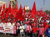 ദില്ലിയില്‍ വമ്പിച്ച കര്‍ഷക മാര്‍ച്ച്; റാലിയില്‍ അണിനിരക്കാന്‍ രാഹുലിനും പിണറായിക്കും ക്ഷണം