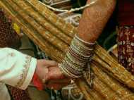 വെള്ളത്തുണി നിർണയിക്കുന്ന കന്യകാത്വം; പരാജയപ്പെട്ടാൽ കൊടുംശിക്ഷ, ഞെട്ടിക്കുന്ന വെളിപ്പെടുത്തലുകൾ