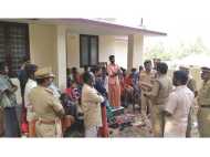 വന്യമൃഗങ്ങളില്‍നിന്ന് സംരക്ഷണം വേണമെന്ന്: ഒളക്കരയില്‍ കോളനിക്കാര്‍ ഒളകരയിലെ വനപാലകരെ ബന്ദികളാക്കി