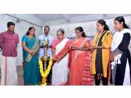 ലിംഗസമത്വം കൊണ്ടുവരുക എന്ന ലക്ഷ്യത്തോടെ എല്ലാ മേഖലകളിലും സ്ത്രീയുടെ സുരക്ഷ ഉറപ്പാക്കണമെന്ന് സൂസൻകോടി; കൊല്ലത്ത് ജില്ലാ തല അയൽക്കൂട്ടതല ക്യാമ്പയിൻ തുടങ്ങി!!