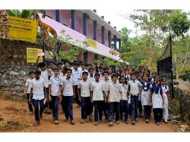 കേരളത്തിന്റെ ഭാവി പൊതുവിദ്യാലയങ്ങളിലെ മരബെഞ്ചുകളിൽ;  പൊതുവിദ്യാലയങ്ങളിലെ ഭൗതികസാഹചര്യം മെച്ചപ്പെടുത്തണം!!!