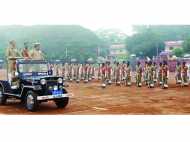 പോലീസ്‌ യൂണിഫോം അണിഞ്ഞ്‌ ചന്ദ്രിക:  പശ്‌ചാത്താപം തീര്‍ത്ത്‌ കേരള ജനത