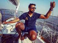 പായ്‌ വഞ്ചിയില്‍ ഒറ്റക്ക്‌ ലോകം ചുറ്റിയ മലയാളി അഭിലാഷ്‌ ടോമി നാവികസേനയില്‍ നിന്ന്‌ വിരമിച്ചു