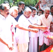 VS Achuthanandan and G Sudhakaran